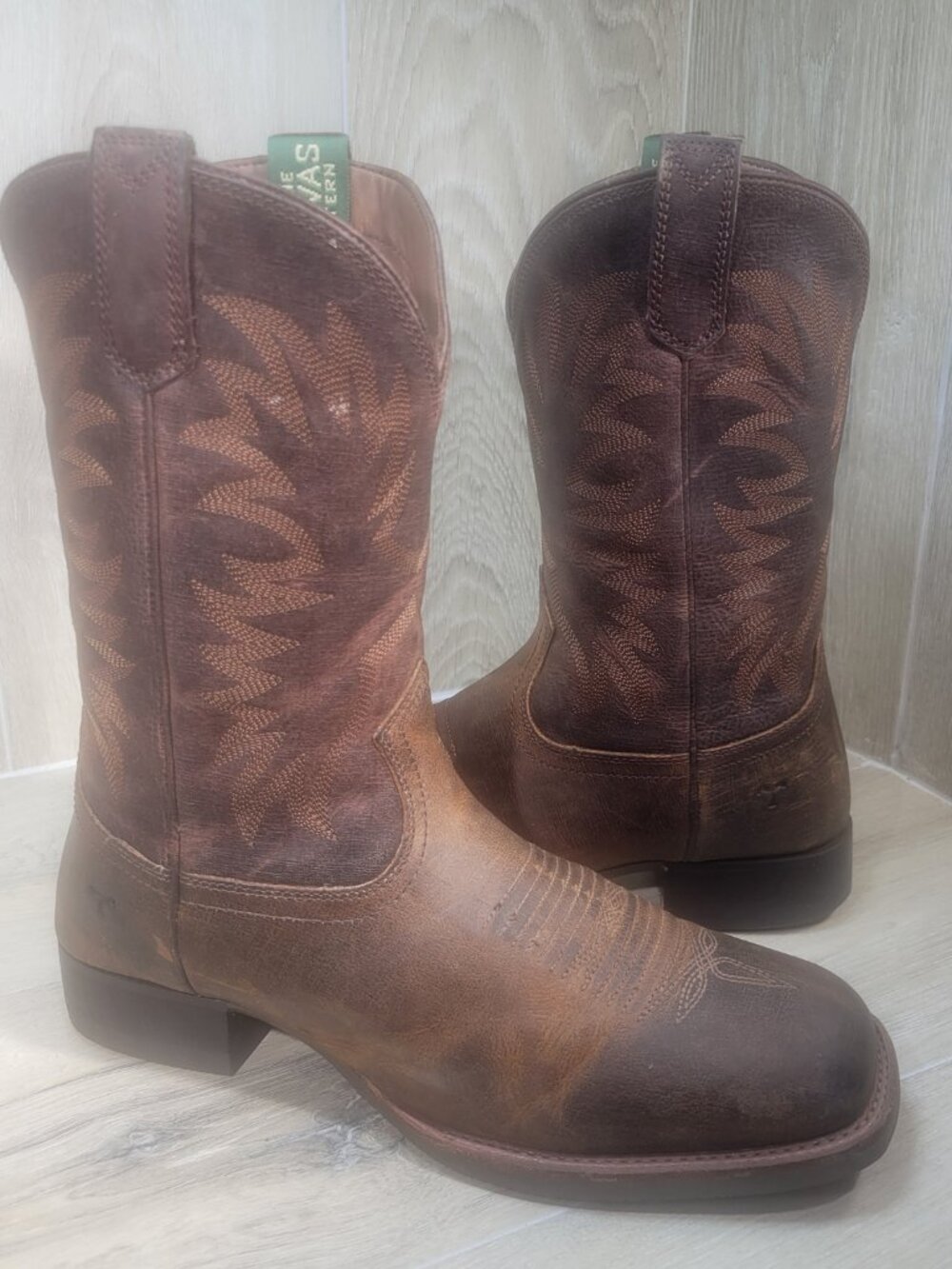 Tecovas The Dusty Men's Left Size 11D Right Size 11.5D Cigar Cowhide Boots